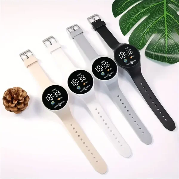 ساعة معصم رقمية LED بأسلوب بريبي، تعمل باللمس مع عرض مضيء، حافظة دائرية غير مقاومة للماء، حركة إلكترونية، مناسبة لعمر أكثر من 15 عامًا، حزام سيليكون - ساعة رياضية رقمية بتقويم للنساء