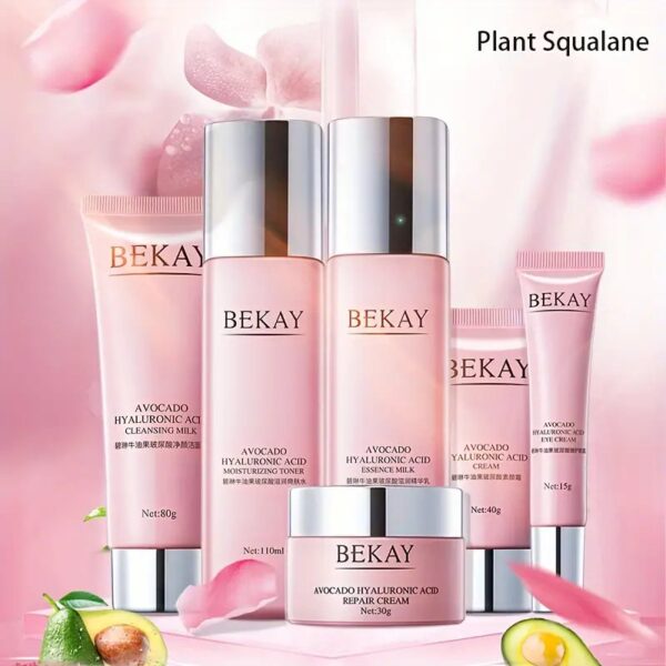 مجموعة عناية بالبشرة بالأفوكادو وحمض الهيالورونيك من بيكاي للنساء، مكونة من 6 قطع مع سكوالين مستخلص من النباتات - خالية من المواد المسببة للحساسية، مرطبة للعناية بالبشرة لجميع أنواع البشرة، تتضمن لوشن تنظيف، لوشن مقشر، كريم للعين، سيرومات، كريم للوجه، كريم مكياج - مجموعة هدايا فاخرة