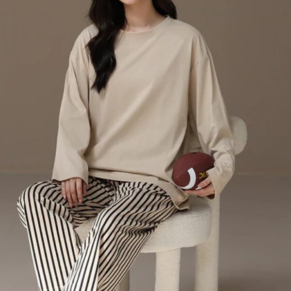 طقم نوم نسائي بأكمام طويلة مكون من قطعتين كورية أنيقة وذات جودة عالية