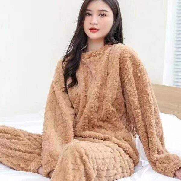 طقم نوم نسائي بأكمام طويلة مكون من قطعتين حارة صوفية لشتاء دافئ