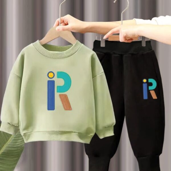 طقم بنطلون للأولاد من عمر 2 إلى 9 سنوات مكون من قطعتين