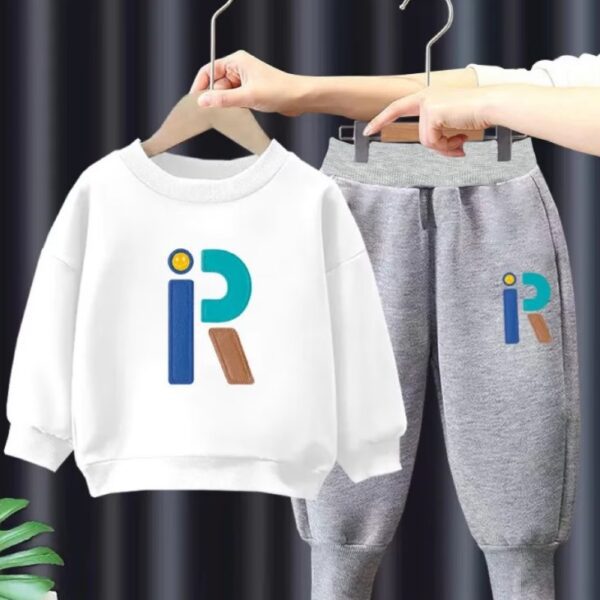 طقم بنطلون للأولاد من عمر 2 إلى 9 سنوات مكون من قطعتين