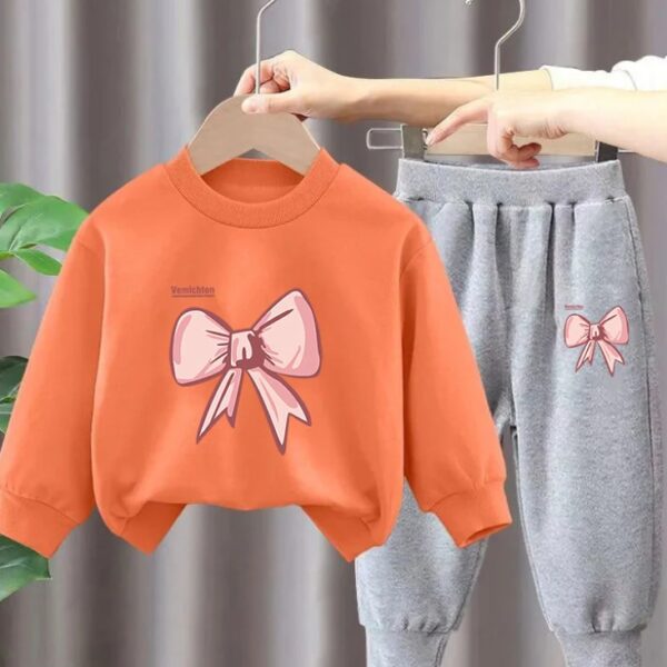 طقم بنطلون للبنات من عمر 3 إلى 11 سنة مكون من قطعتين