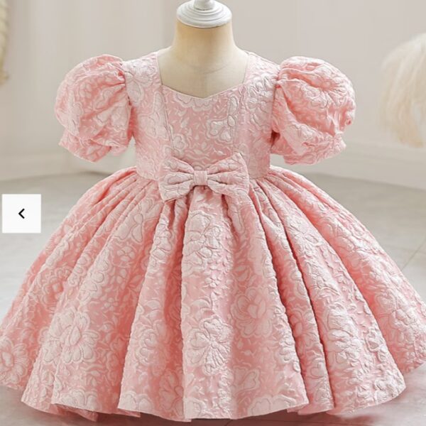 فستان للبنات من عمر 2 إلى 7 سنوات فستان جميل وانيق وقماش ممتاز وراقي للاعراس والاحتفالات