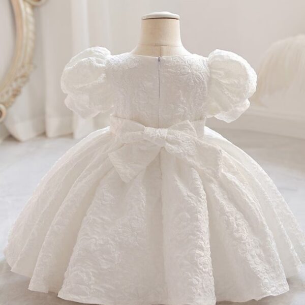 فستان للبنات من عمر 2 إلى 7 سنوات فستان جميل وانيق وقماش ممتاز وراقي للاعراس والاحتفالات