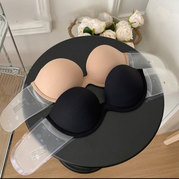 ملابس داخلية نسائية بحمالات الصدر النسائية