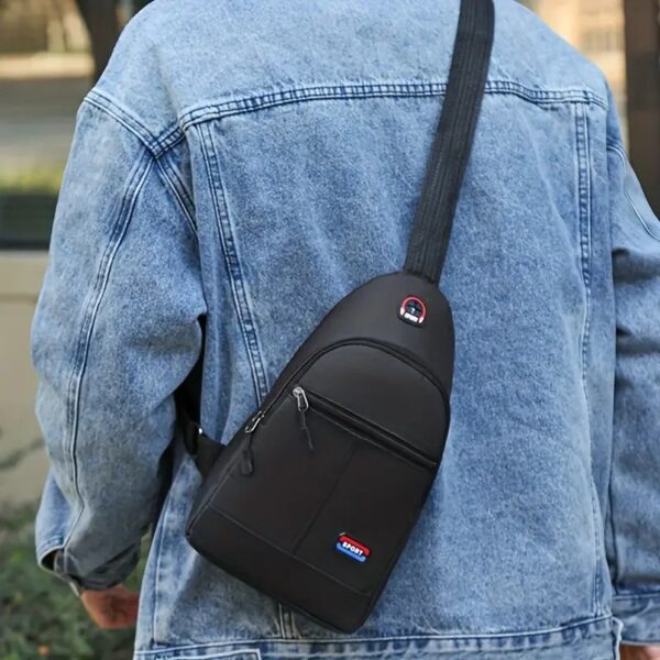 حقيبة كتف نايلون كاجوال للرجال - حقيبة رياضية متعددة الوظائف مع إغلاق بسحاب وتفاصيل شرابة، مثالية للتنقل اليومي هديه خاصة للرجال
