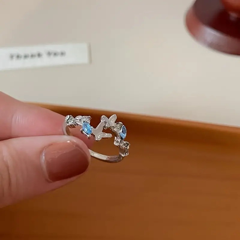 خاتم فراشة أنيق مفتوح - إكسسوار أنيق وجذاب من سبيكة للنساء، مثالي للملابس الكاجوال مقاوم للصدا - الصورة 2