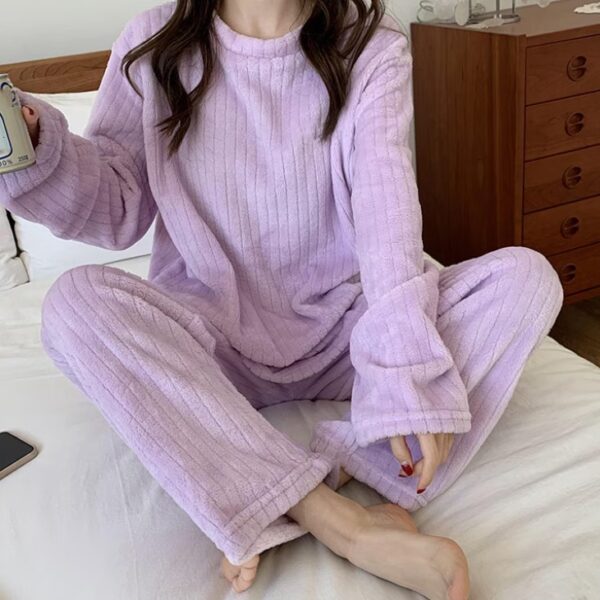 طقم نوم نسائي بأكمام طويلة مكون من قطعتين بيجامة نسائية شتوي