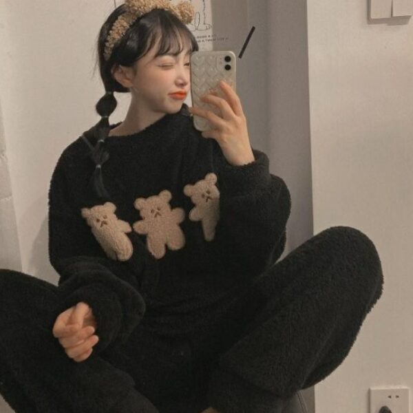 طقم نوم نسائي بأكمام طويلة مكون من قطعتين بيجامة قطني عالية الجودة شتوية